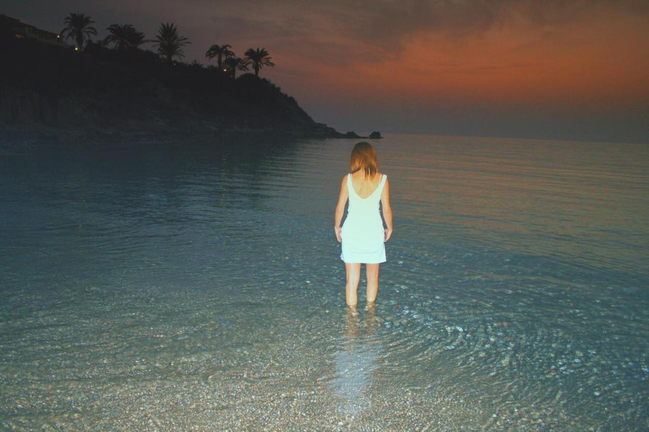 Blue Coral Beach Villas Three Exclusive Villas - Poseidon - Nautilus - Oceanos - And - Baby Coral Bungalow Coral Bay Luaran gambar